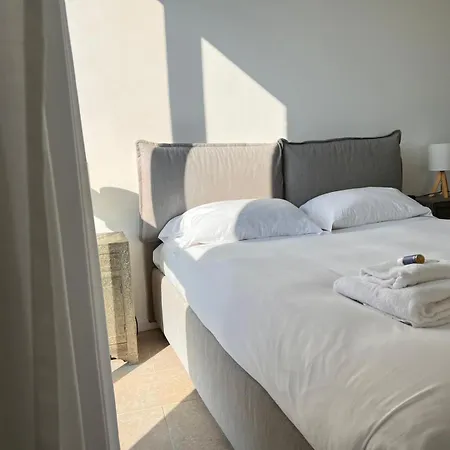 Kibilu - Via Pompeo Mariani * Milaan